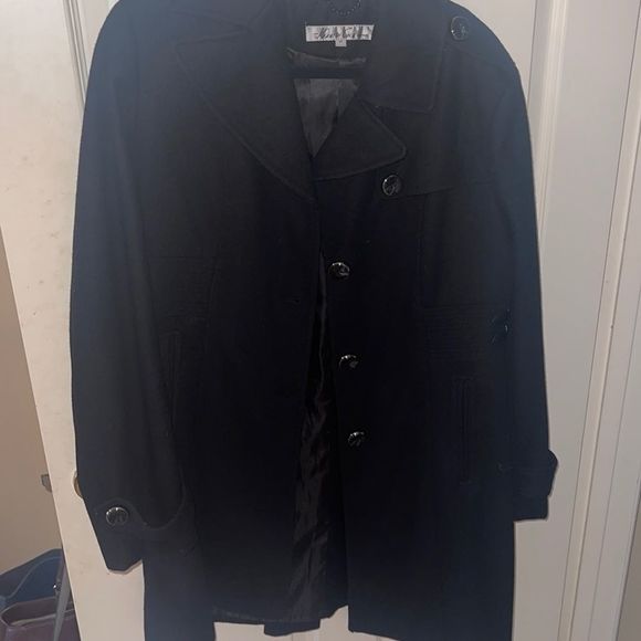 Kenneth Cole coat - Picture 2 of 3